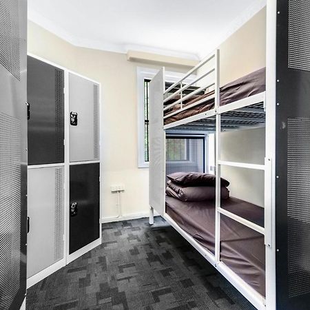 Mad Monkey Downtown Hostel Sydney Buitenkant foto