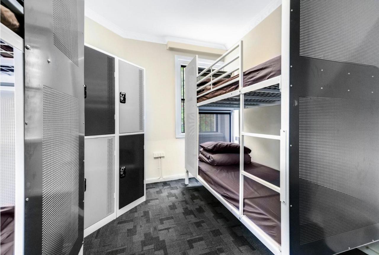 Mad Monkey Downtown Hostel Sydney Buitenkant foto