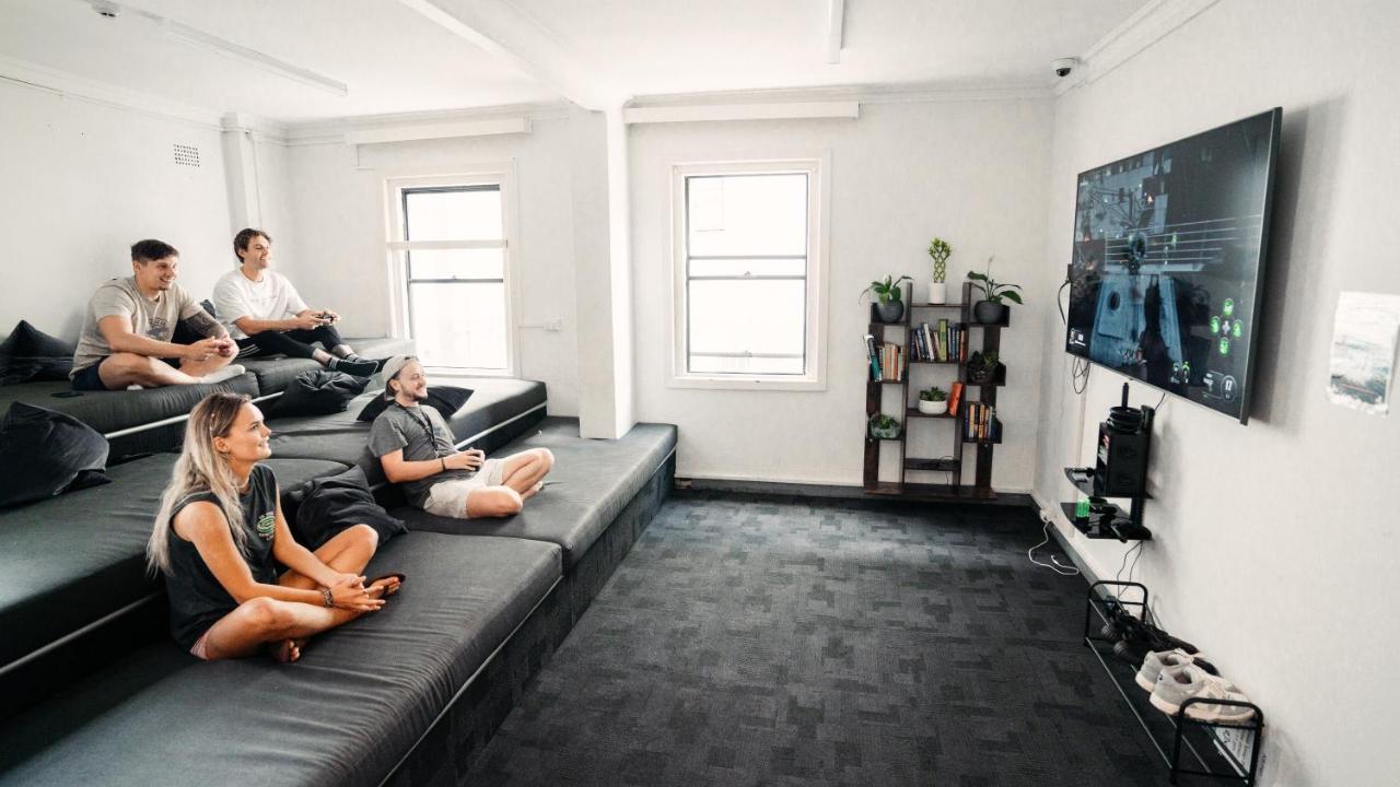 Mad Monkey Downtown Hostel Sydney Buitenkant foto