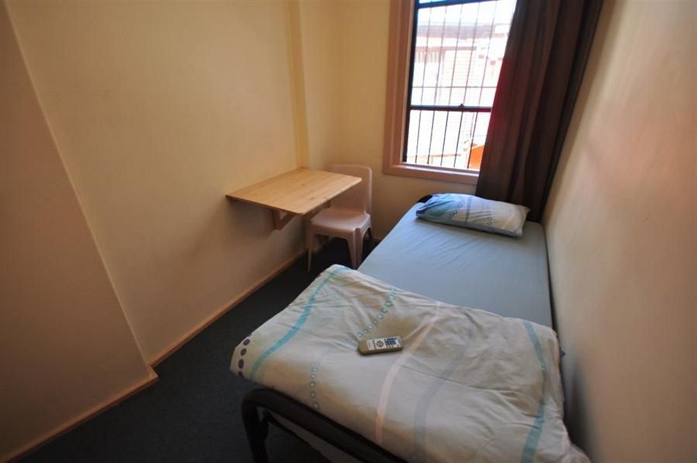 Mad Monkey Downtown Hostel Sydney Buitenkant foto